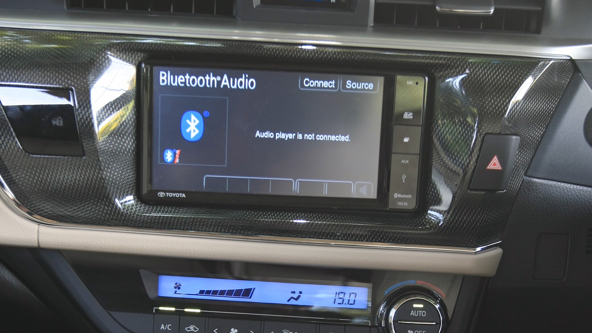 Toyota-Corolla-Altis 2014 Interior